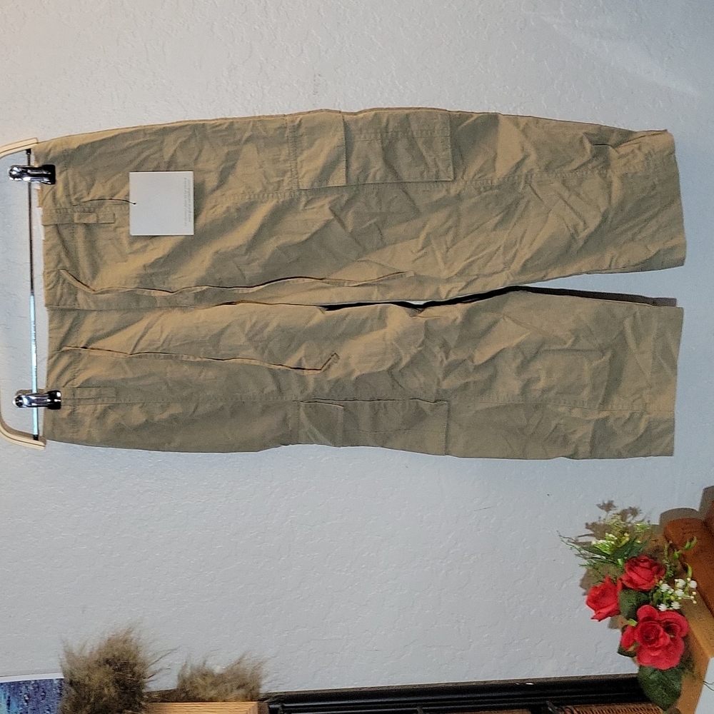 GLORIA VANDERBILT 6 Petite Capri Pants